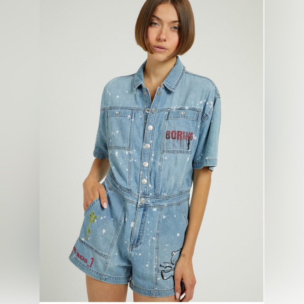 Guess Vintage Revival Blue Denim Graffiti Shorts Jumpsuit Size Large